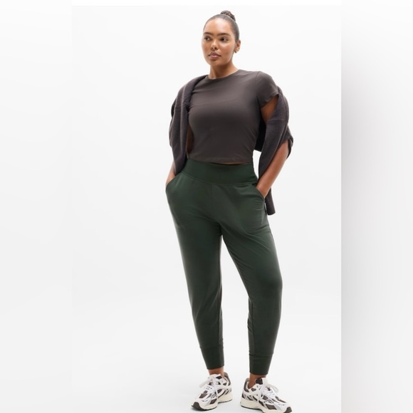 NWT-Athleta Elm Coaster luxe Jogger, Small - Picture 4 of 7